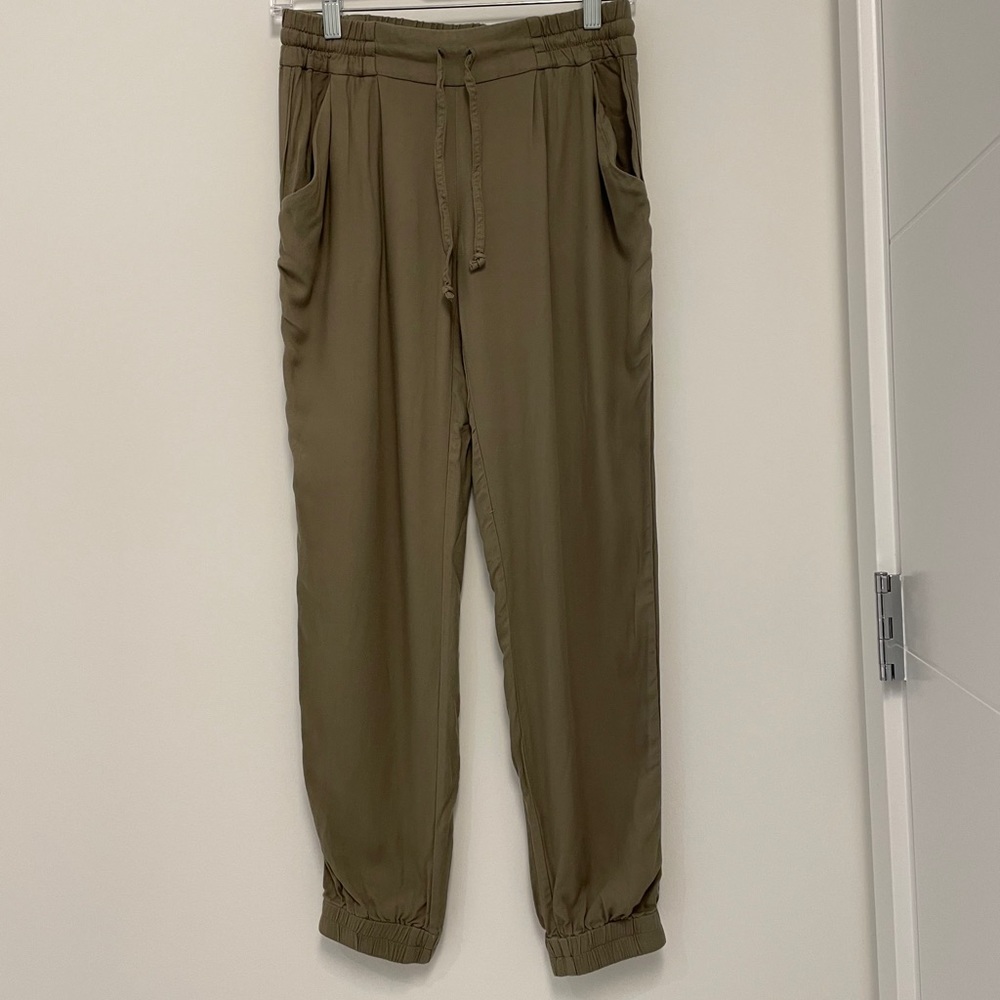 ✨TALULA PANTS✨ Sage Green